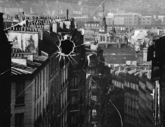 André Kertész, Broken Plate: Paris, 1929