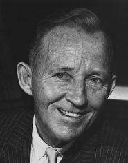 Ron Galella, Bing Crosby, 18th Annual Metropolitan Golf Writers Association National Awards Dinner, New York, 1969