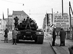 Harry Benson, American Tanks, Checkpoint Charlie, Berlin, 1961