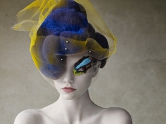 Patrick Demarchelier, Karlie Kloss, Feast for the Eyes, New York, VOGUE, 2009