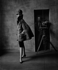 Melvin Sokolsky, Las Meninas, Carmen, New York, 1960