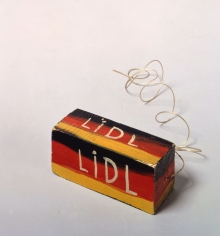 "LIDL-Block", 1967 painted wood, thread