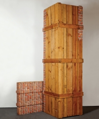 "Deux caisses", 1975