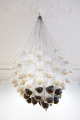 Simone Leigh "Invisible Manish", 2015 Wire, glass, coal dust and rock salt 26 x 30 x 30 inches