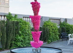 Lynda Benglis