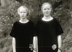 Diane Arbus & August Sander