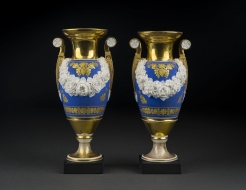Pair “Old Paris” Vases with Garlands of Bisquit Flowers