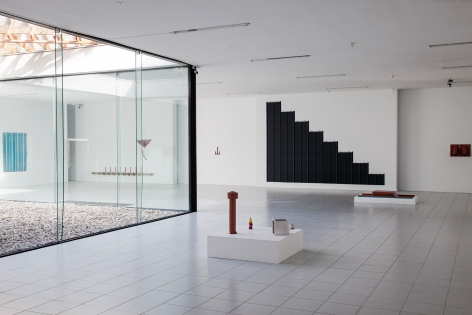 Riding a Saddle Roof. Installation view, 2012. Museum Dhondt-Dhaenens, Deurle, Belgium. Photo: Virgenie Schreyen.