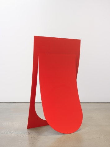 Judith Hopf - Standing Tongue, 2019.