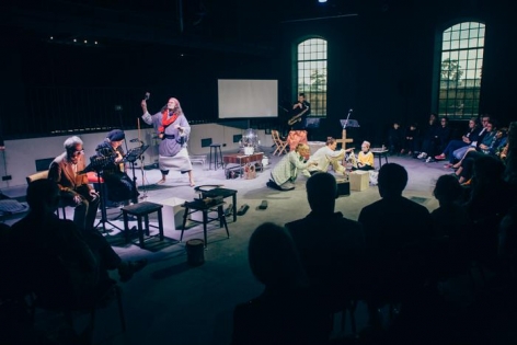 “Nest”, 2014. Catherine Sullivan/Katarzyna Wi?ska and Teatr Opera Buffa. Performance view, “Nothing Twice”, CRICOTEKA, Krakow.