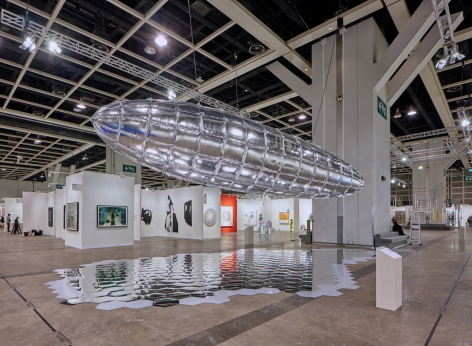 LEE BUL, Willing To Be Vulnerable - Metalized Balloon V3, 2015/2019