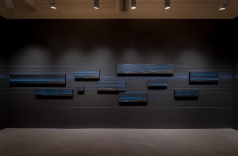 Teresita Fernández, Rise and Fall installation view 2