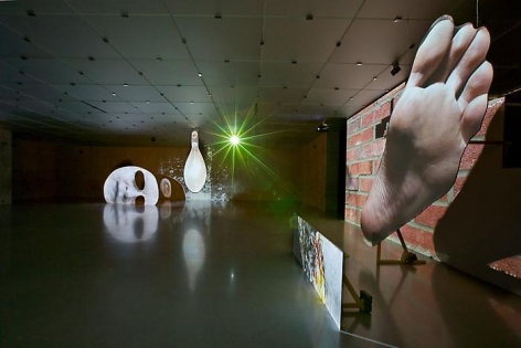 Tony Oursler : LOCK 2,4,6