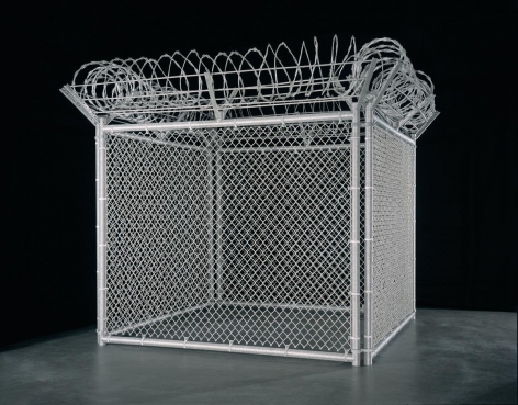 麗莎·露 Security Fence, 2005