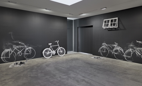 ROBIN RHODE, Borne Frieze