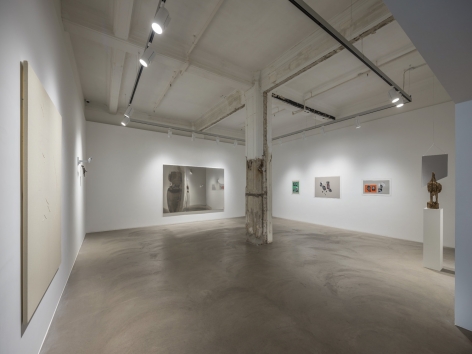 Kader Attia: Héroes Heridos Installation view 3