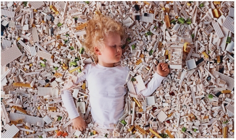 Maria Friberg absolut dream 2015, pigment print, 16 x 28 inches, ed: 10 + 1AP.