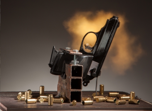GUNS IN THE HANDS OF ARTISTS