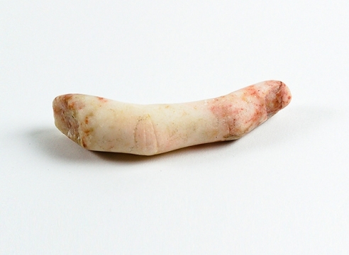 Myra-Day-lilliths-finger-alabaster