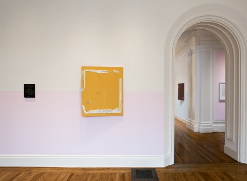 Alt="Rodrigo Cass, Critic space lover, 2018, Concrete and tempera on linen"