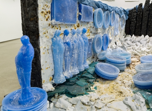 Sculptural installation by Julie Schenkelberg
