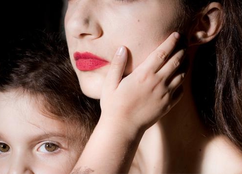 Elinor Carucci: Mother