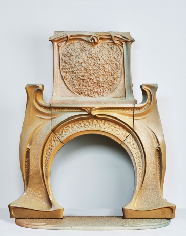 Fireplace and Chimney Piece