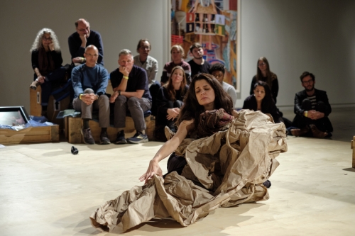 Antoni Paperdance performance