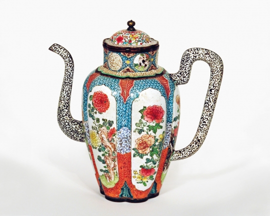 Fine Canton Enamel Wine Pot