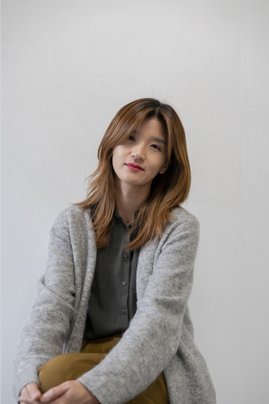 JINYOUNG KIM WINS LYNNE COHEN PRIZE
