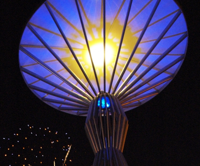 Three Luminous Bodies, Station Beacons