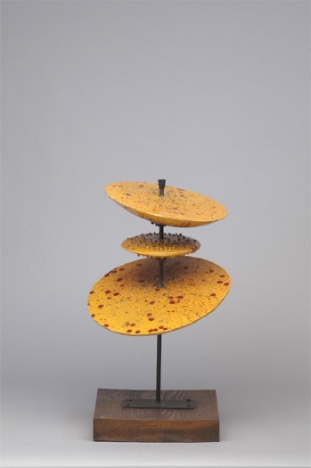 Gianni Colombo, Intermutabile, 1960, Ceramic, Sculpture 22 x 12 3/4 x 12 3/4 inches, Base 3/4 x 11 7/8 x 11 7/8 inches