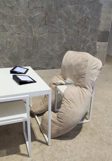 Pillow, 2014