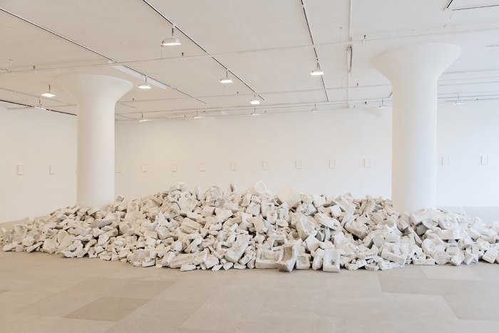 Installation view, Greene Naftali Gallery, 2015