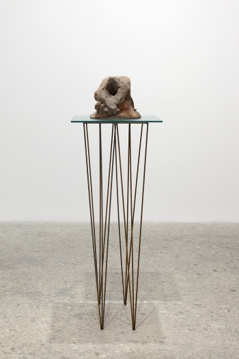 Gelatin New York Golem, 2017 Steel, glass, glazed ceramic 48 3/8 x 14 5/8 x 14 1/8 inches (123 x 37 x 36 cm)