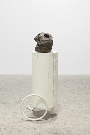 Gelatin New York Golem, 2017 Wood, glazed ceramic 35 3/8 x 11 7/8 x 17 3/8 inches (90 x 30 x 44 cm)