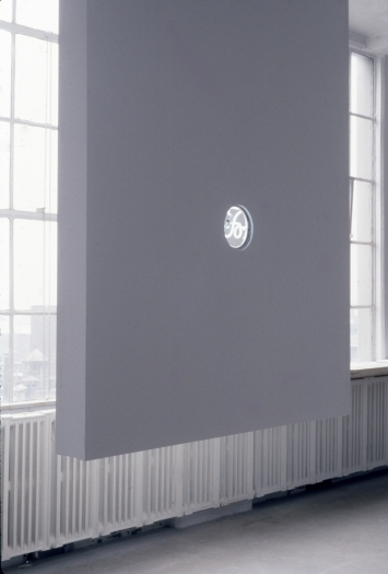 Untitled, 1998, Chromed steel, neon light, Dimensions variable