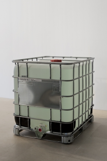 Sean Raspet CC(CCCC(C)(C)O)CC=O (hydroxycitronellal), 2013 Hydroxycitronellal 1,000 liters displayed