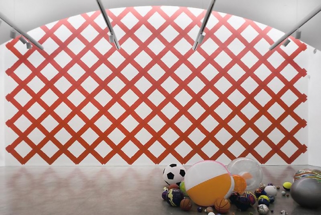 Martin Creed Work No. 1416, 2012