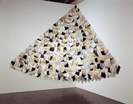 Janine Antoni Grope, 1990