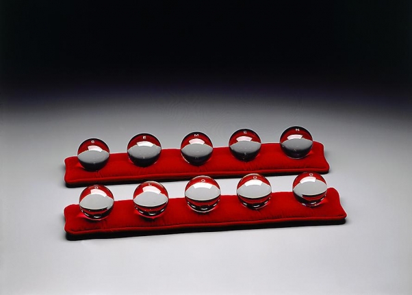 Semen-Blood, 2000 Glass and velvet pillows