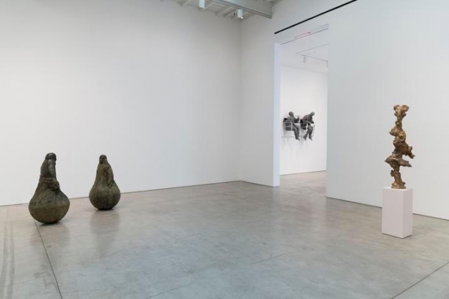 Installation view Sculptures Munoz and Warren