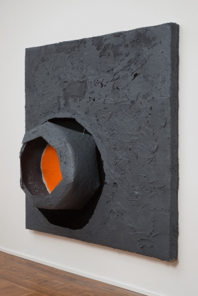 Kianja Strobert Into a ball, 2016