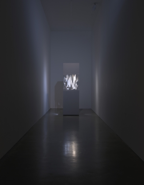 doug aitken - eyes closed