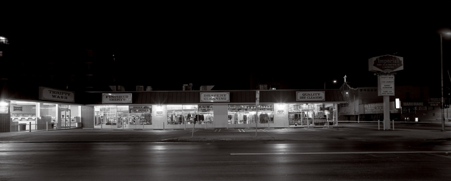 Catherine Opie - Mini-Malls