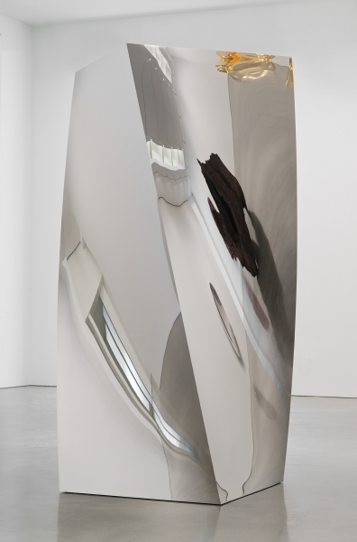 Anish Kapoor - square twist