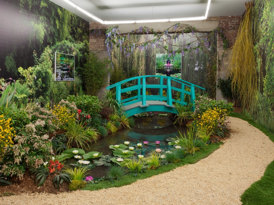 Giverny: E.V. Day and Kembra Pfahler