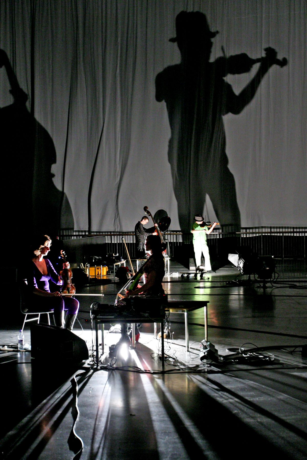 Tony Conrad Performance view, Tony Conrad: Unprojectable: Projection and Perspective Tate Modern, London, 2008
