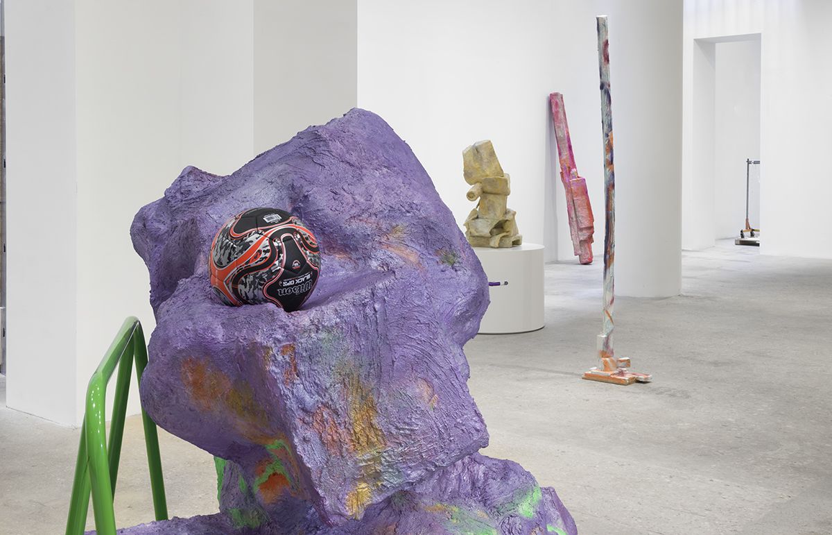 Installation view, Prasine, Greene Naftali, New York, 2017