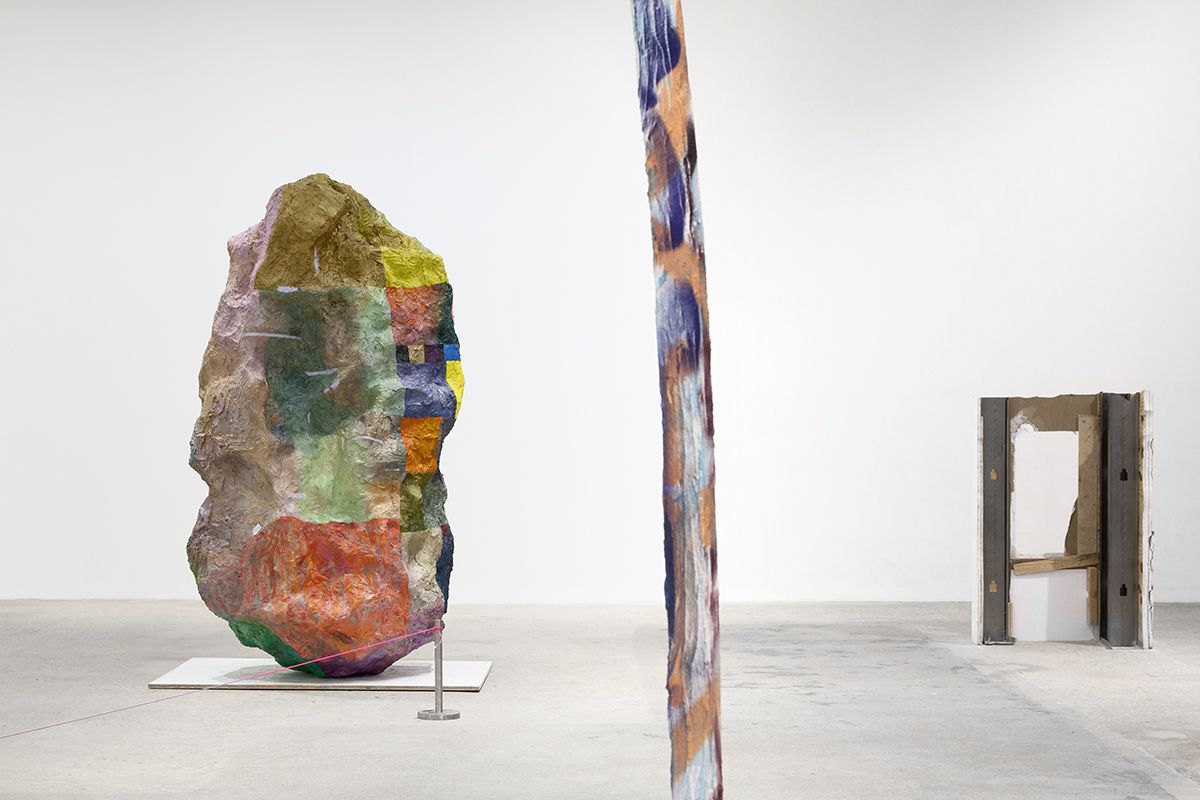 Rachel Harrison, Installation view, Prasine, Greene Naftali